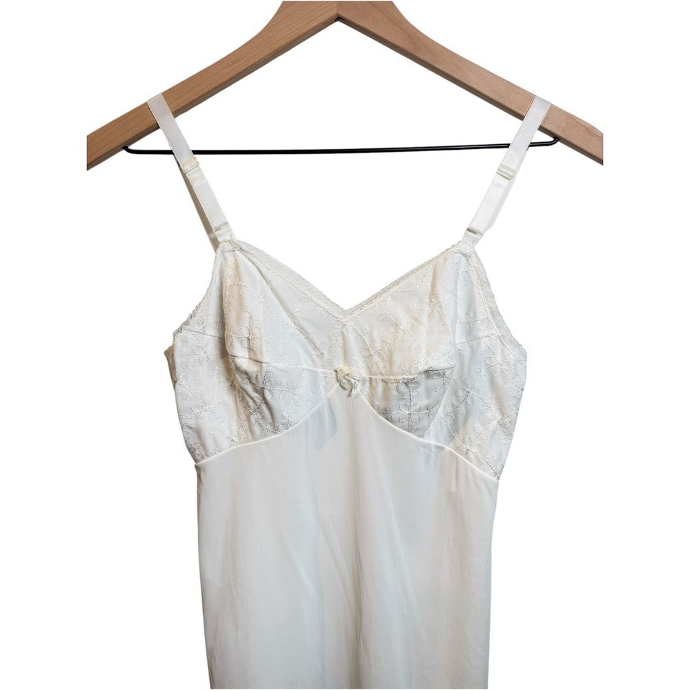 Vintage Sears White Full Slip Dress Floral Embroidered Lace Trim Sz 32 XS Retro - Picture 3 of 10